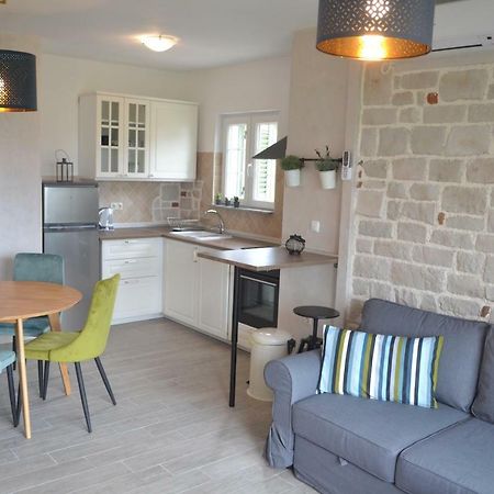Apartments Batistic Supetarska Draga Luaran gambar
