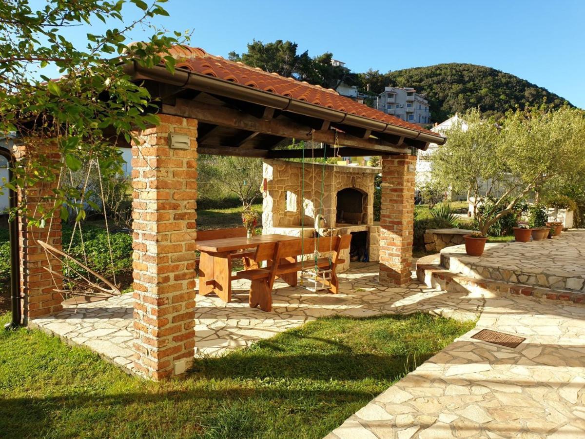 Apartments Batistic Supetarska Draga Luaran gambar