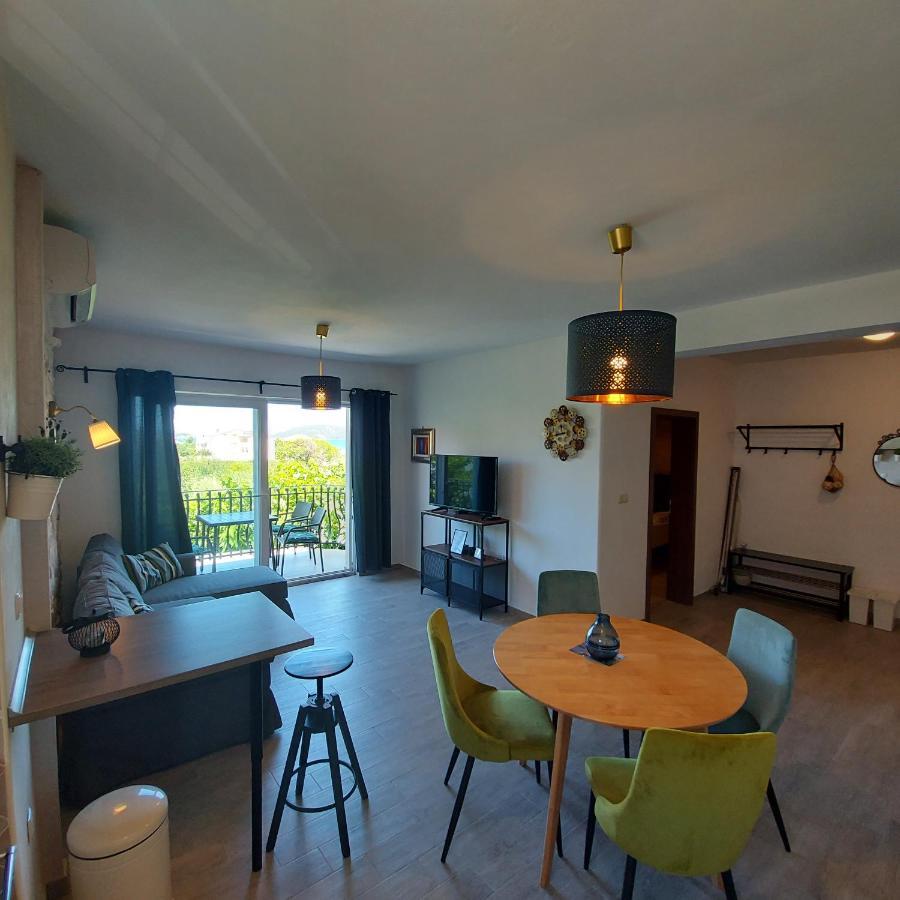 Apartments Batistic Supetarska Draga Luaran gambar