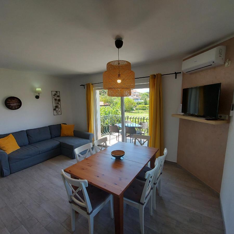 Apartments Batistic Supetarska Draga Luaran gambar