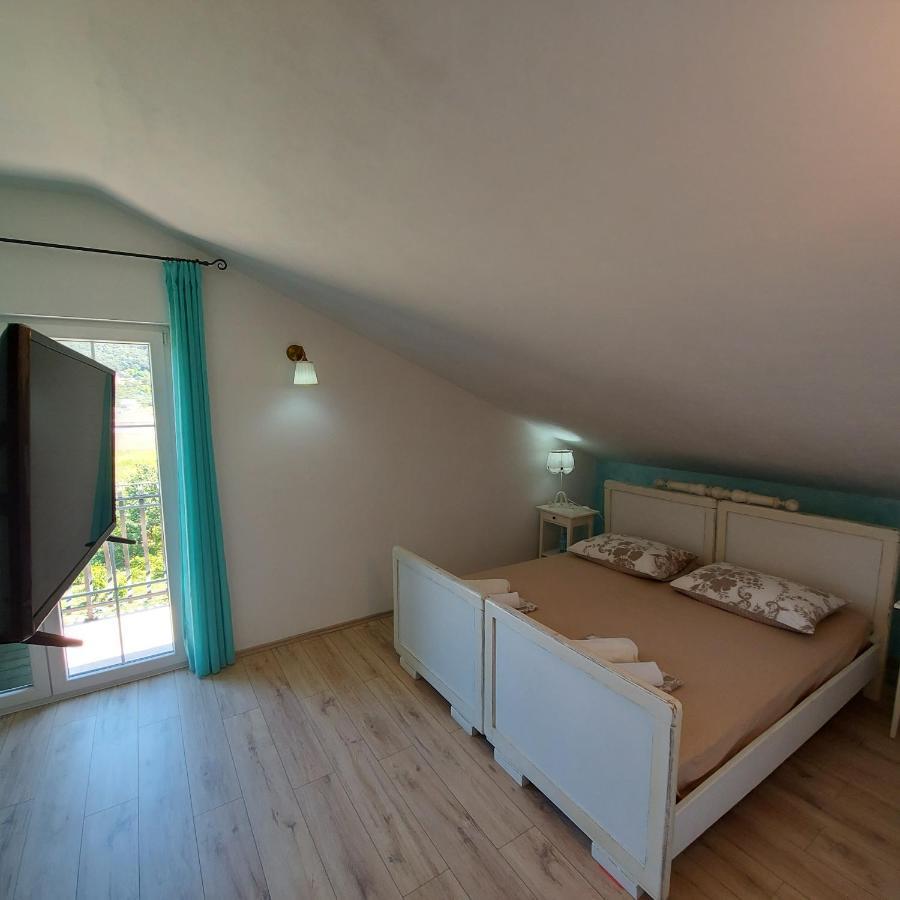 Apartments Batistic Supetarska Draga Luaran gambar