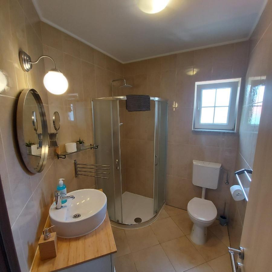 Apartments Batistic Supetarska Draga Luaran gambar