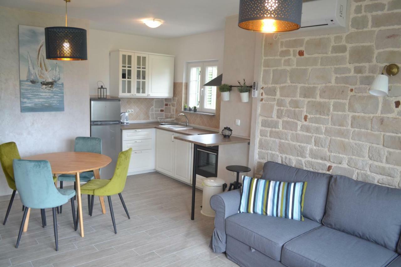Apartments Batistic Supetarska Draga Luaran gambar