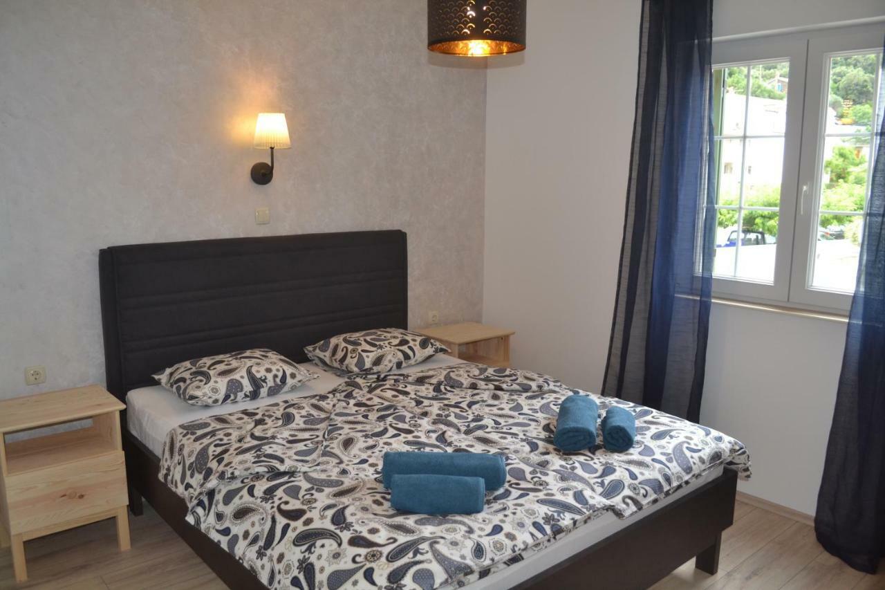 Apartments Batistic Supetarska Draga Luaran gambar
